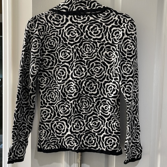 Issac floral cardigan - Picture 2 of 3